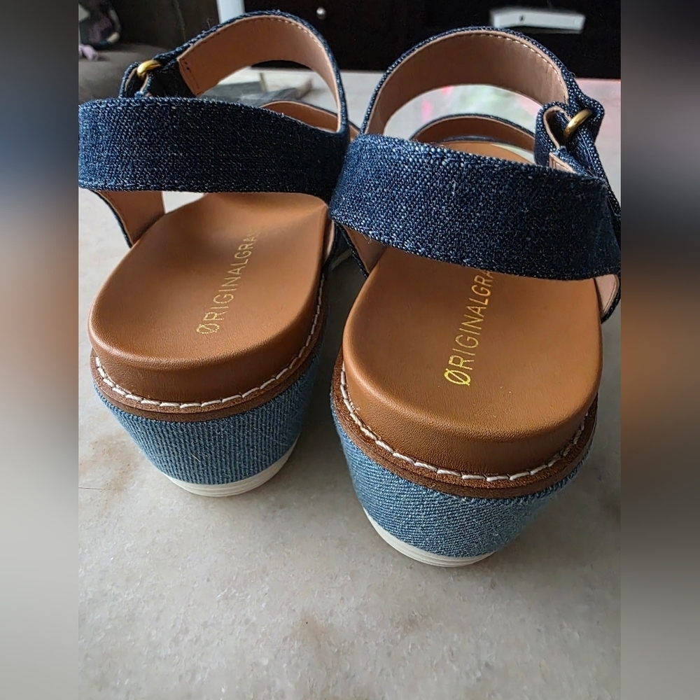 Cole Haan Zerogrand Peyton Sandals Size 7 - Picture 2 of 4
